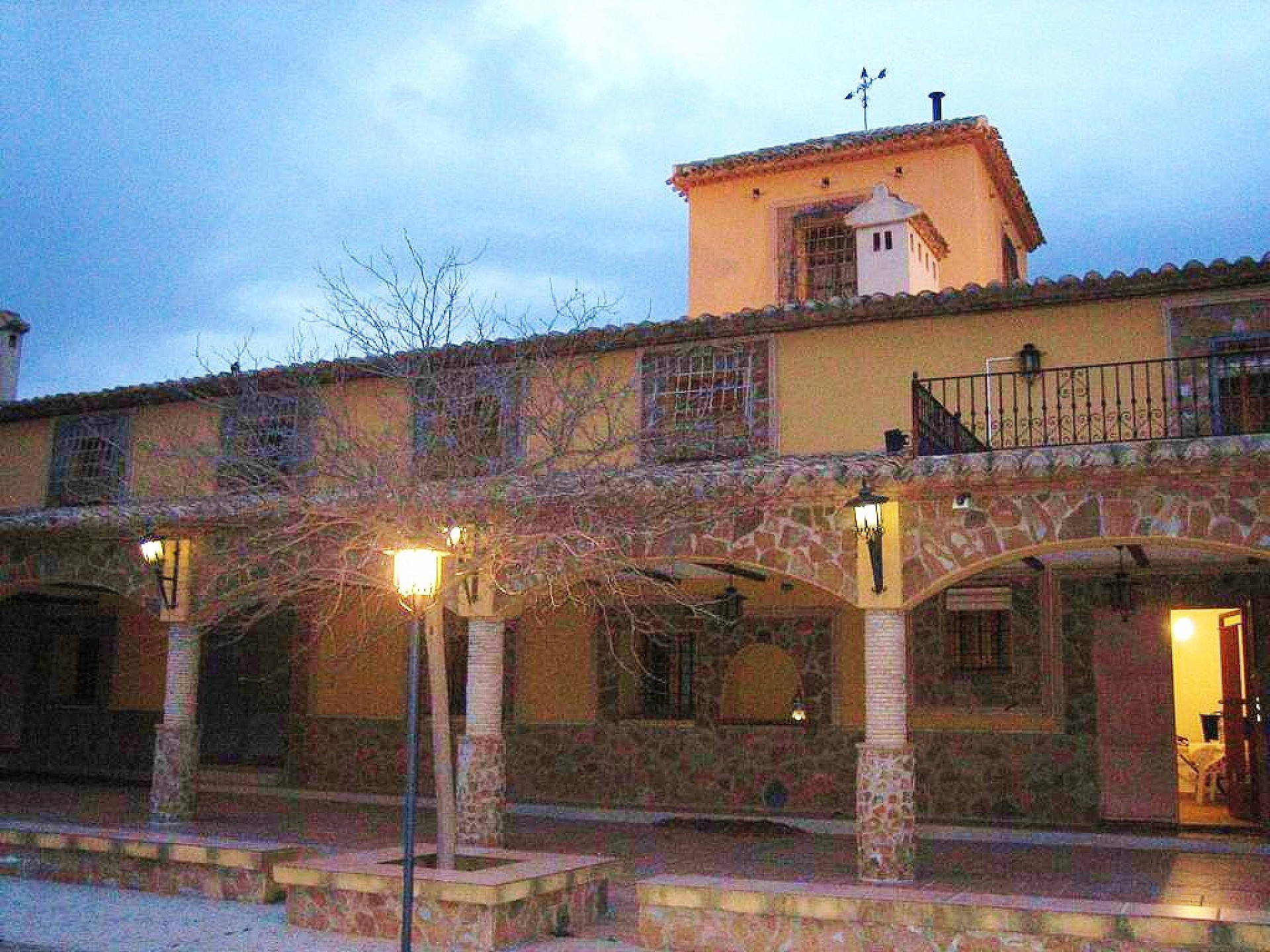 w_vj3cp2szck3fggxkxq2n-32f4f4 7-bedroom Country House In Lorca, Spain (550 M²)