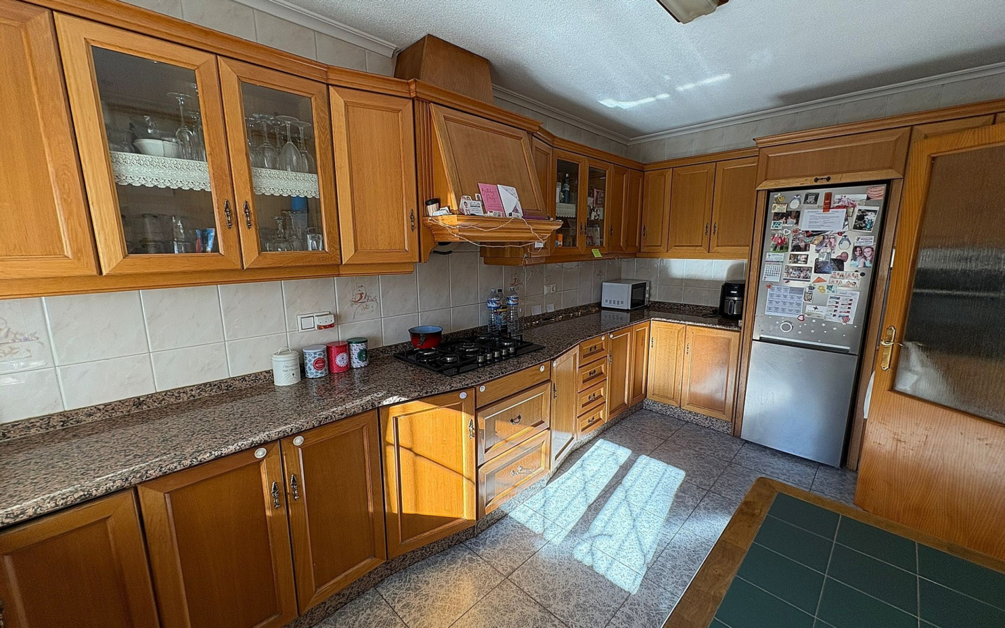 6-bedroom Country House In Monovar, Spain (176 M²)