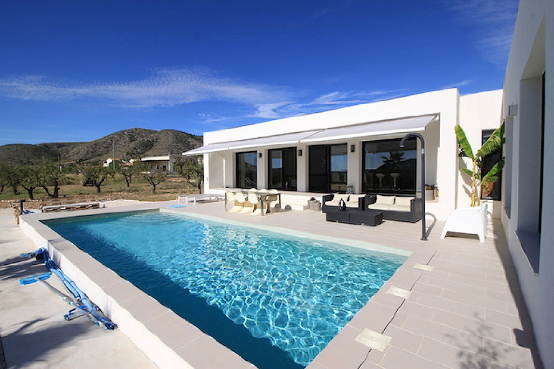 w_vze4vu4duiqax8nmho36-f1af43 Detached Villa In Aspe