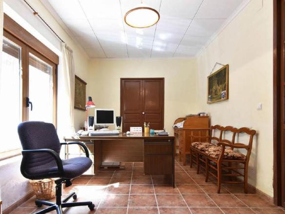 12-bedroom Country House In Pinoso, Spain (600 M²)