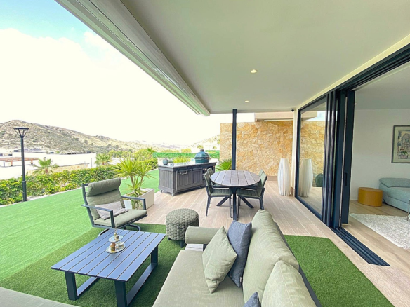 2-bedroom Detached Villa In Monforte Del Cid, Spain (102 M²)