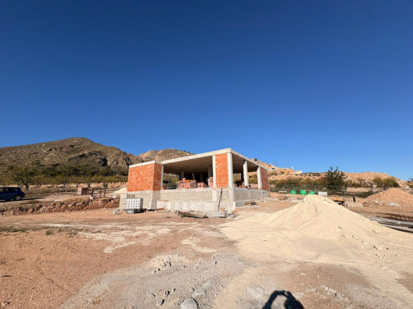 3-bedroom Detached Villa In El Cantón, Spain (180 M²)