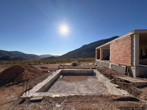 3-bedroom Detached Villa In El Cantón, Spain (180 M²)