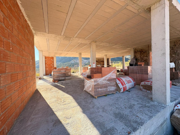 3-bedroom Detached Villa In El Cantón, Spain (180 M²)