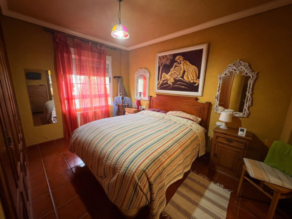 3-bedroom Semi In Elda, Spain (200 M²)