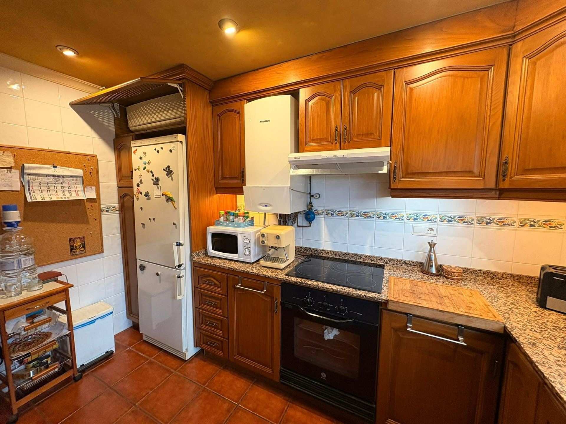 3-bedroom Semi In Elda, Spain (200 M²)