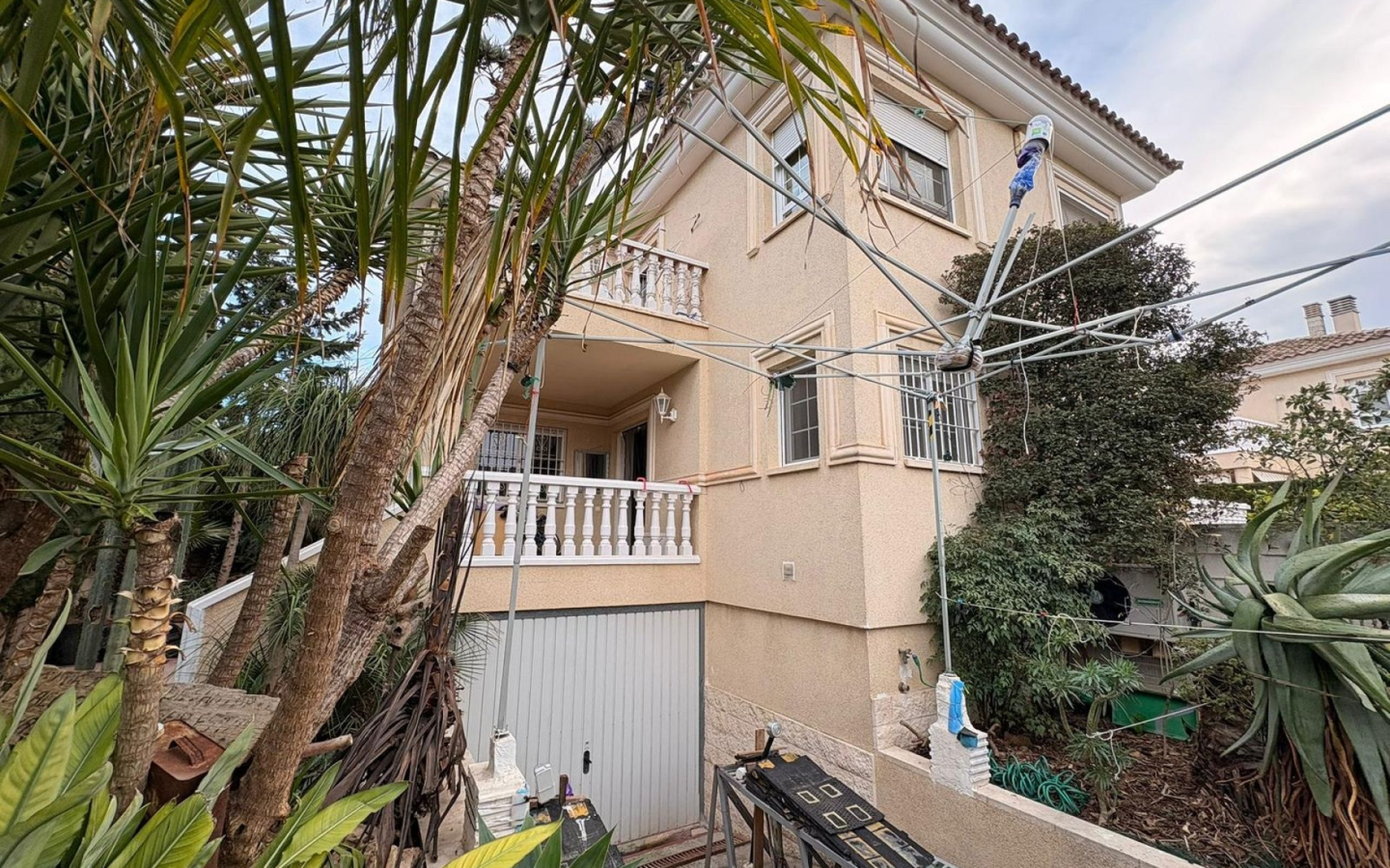 3-bedroom Semi In Elda, Spain (200 M²)
