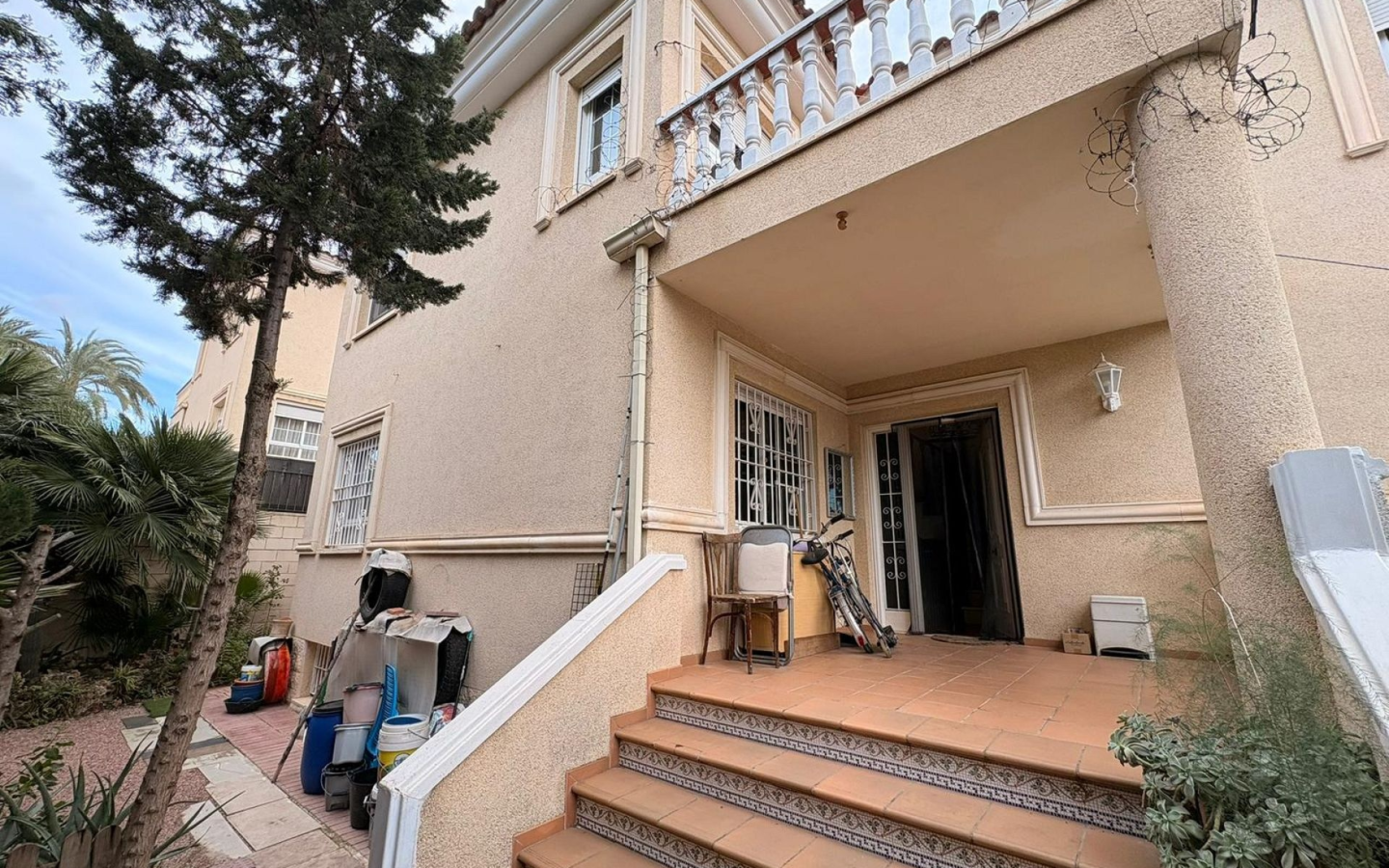 3-bedroom Semi In Elda, Spain (200 M²)