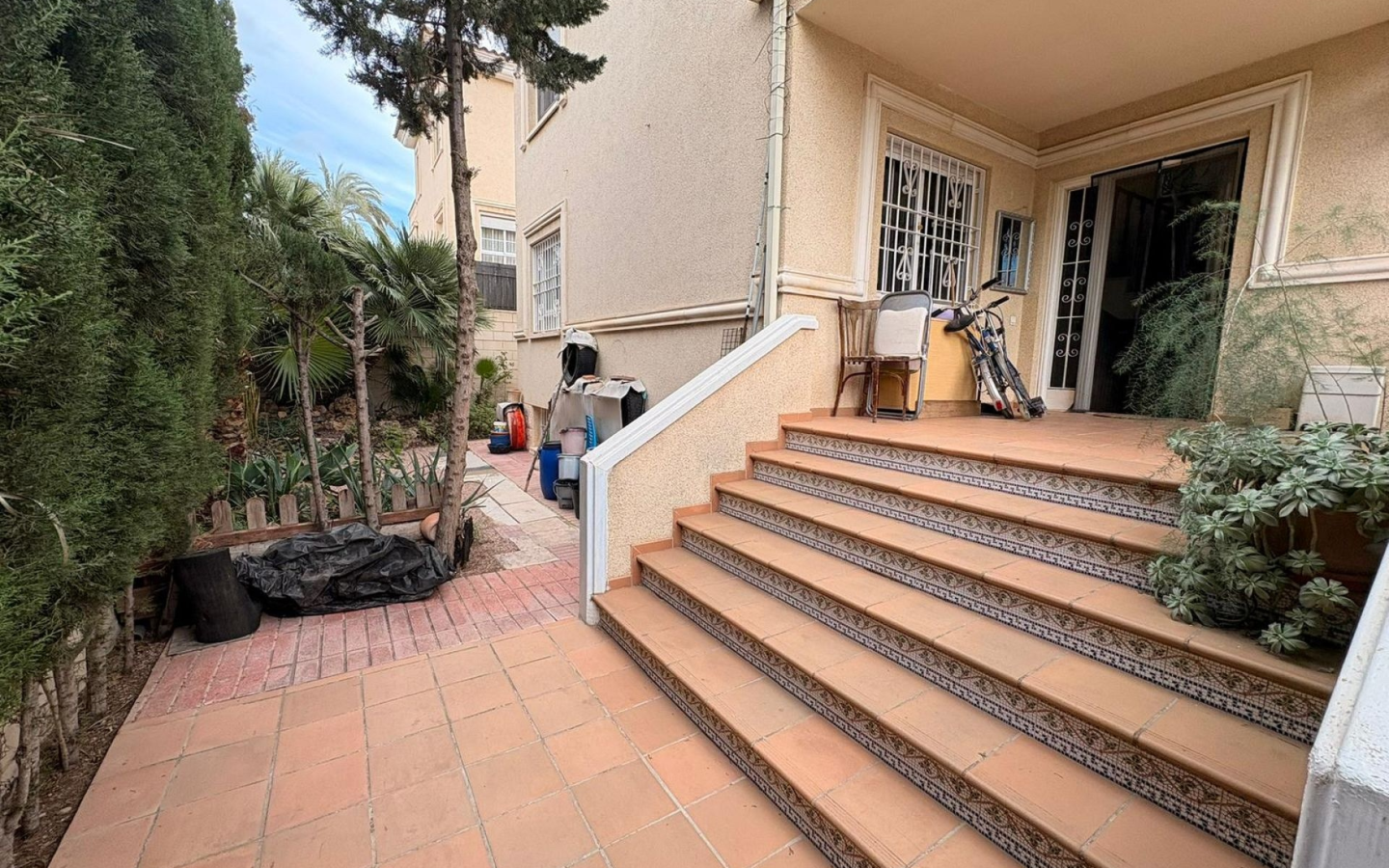 3-bedroom Semi In Elda, Spain (200 M²)