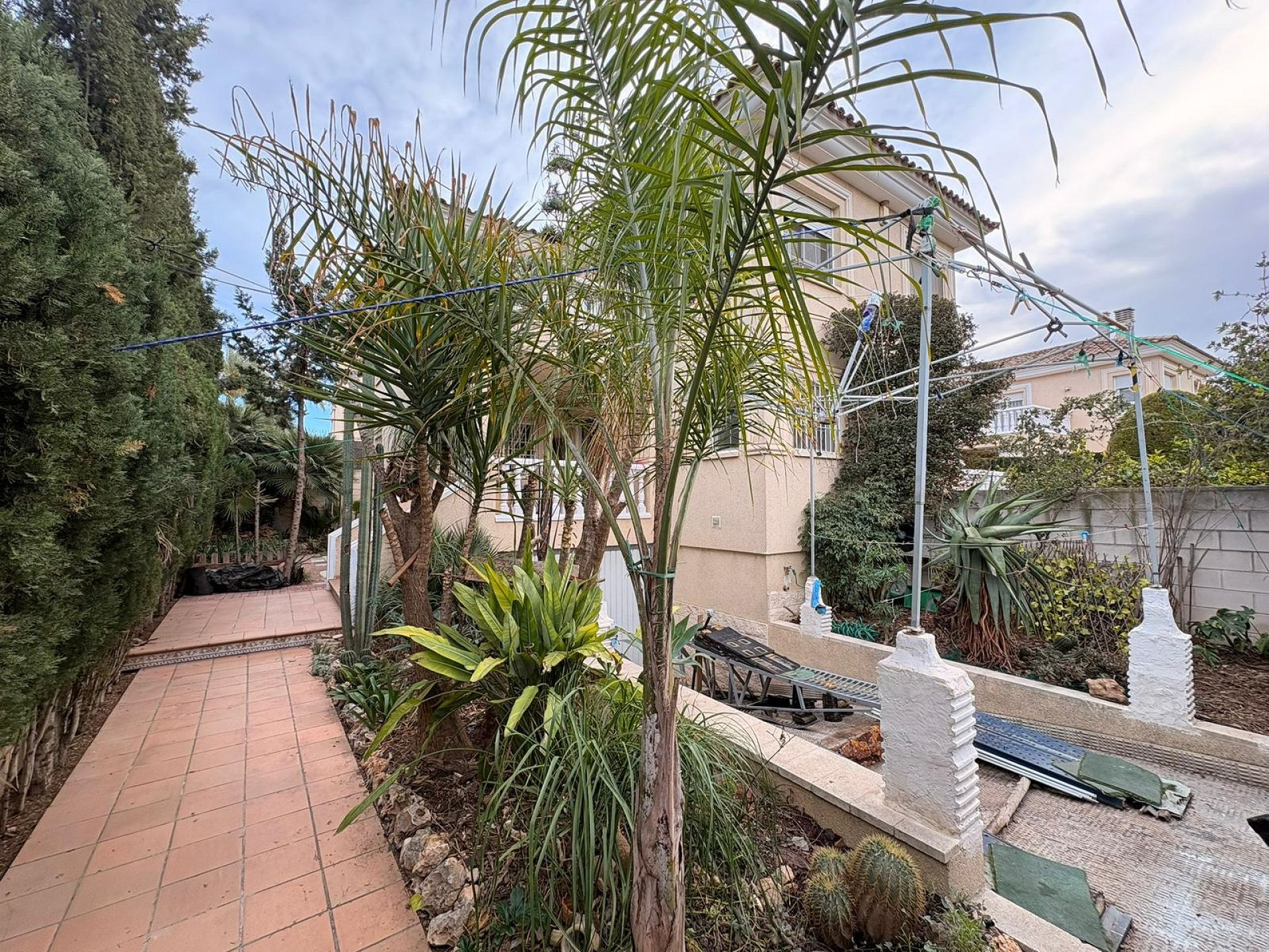 3-bedroom Semi In Elda, Spain (200 M²)