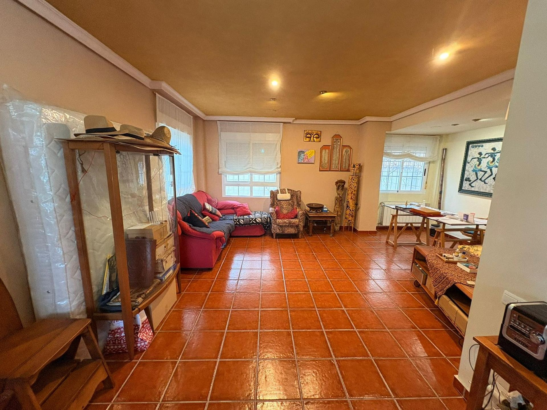 3-bedroom Semi In Elda, Spain (200 M²)