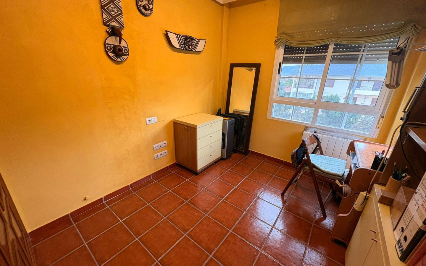 3-bedroom Semi In Elda, Spain (200 M²)