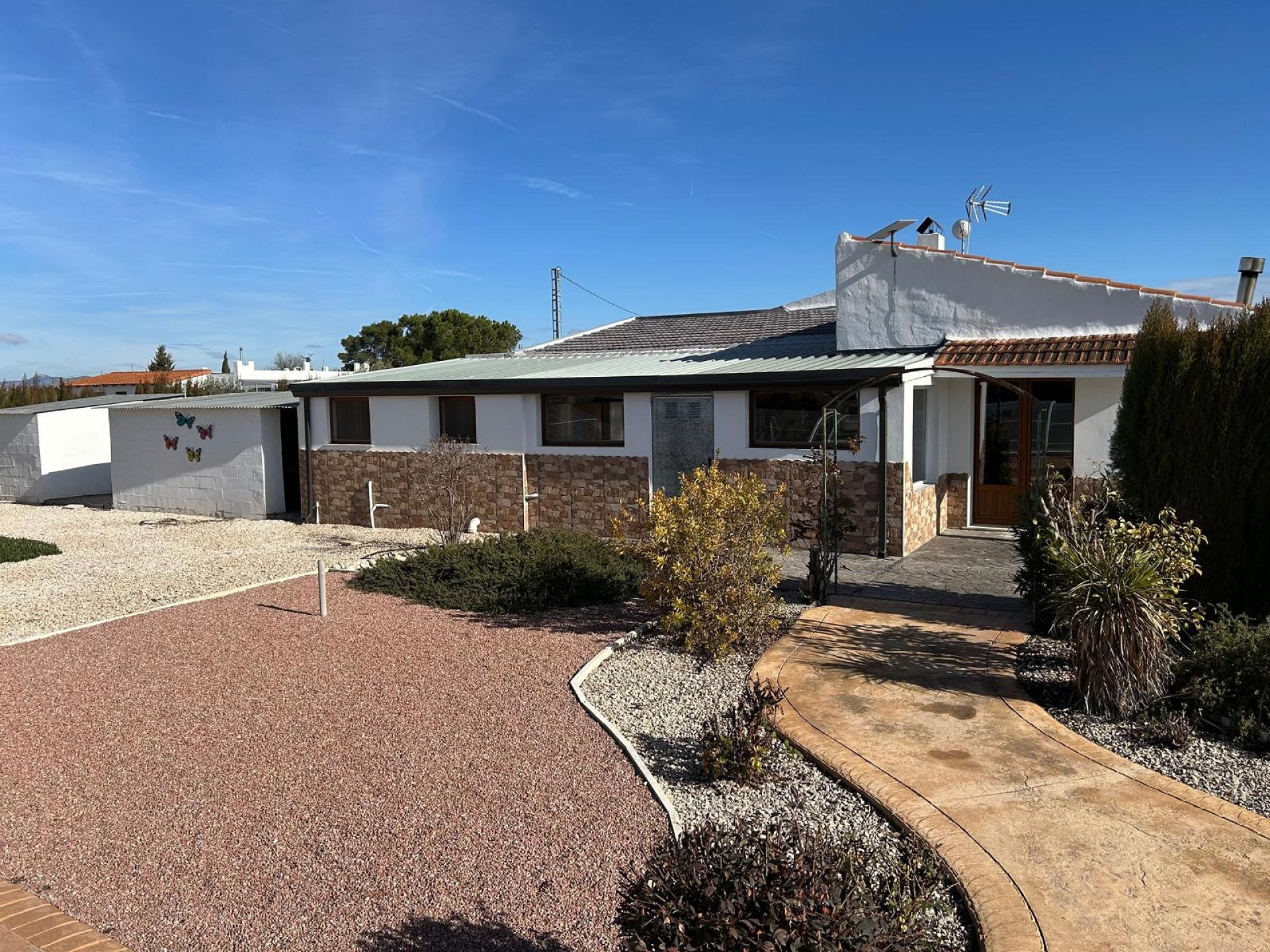 w_whatsapp-image-2026-01-21-at-13.01.41-1–093f7f 5-bedroom Detached Villa In Villena, Spain (219 M²)