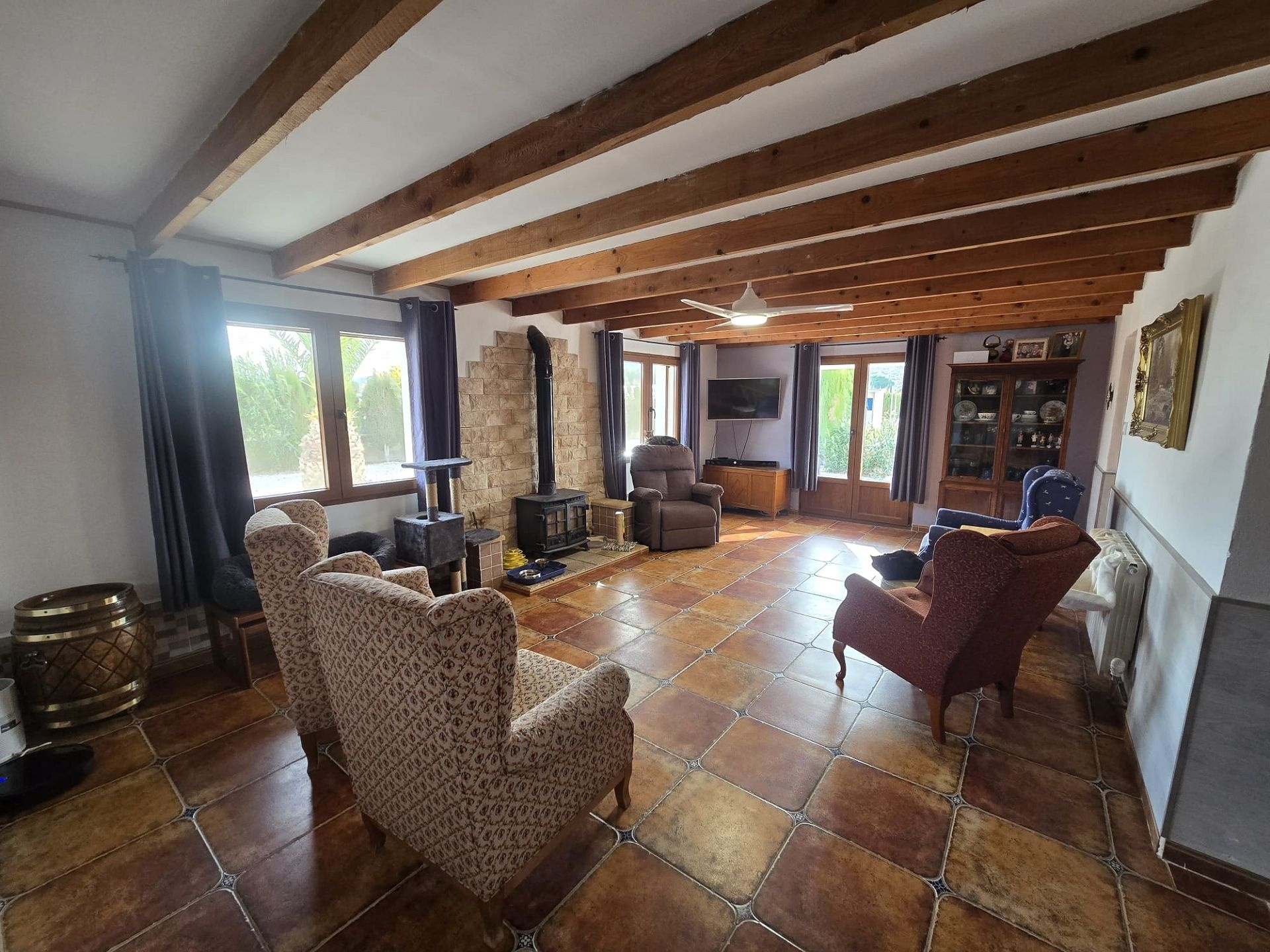 w_whatsapp-image-2026-01-23-at-11.01.57-2–37a788 5-bedroom Detached Villa In Villena, Spain (219 M²)