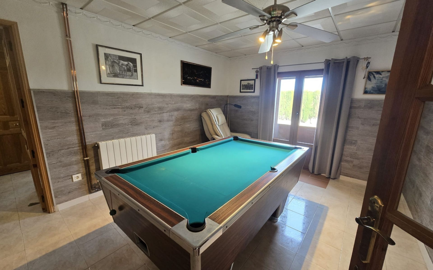 5-bedroom Detached Villa In Villena, Spain (219 M²)