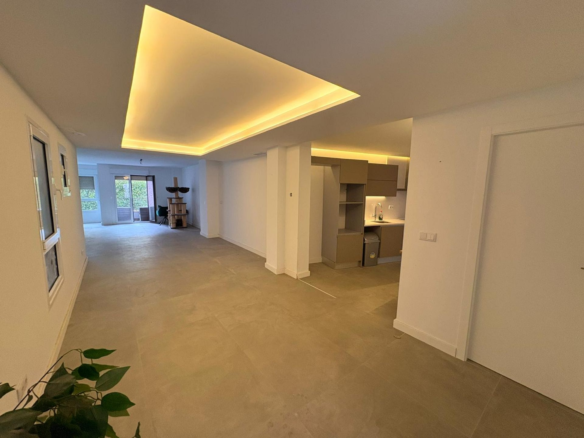 3-bedroom Apartment In Crevillente, Spain (135 M²)