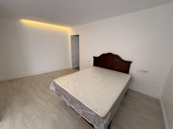 3-bedroom Apartment In Crevillente, Spain (135 M²)