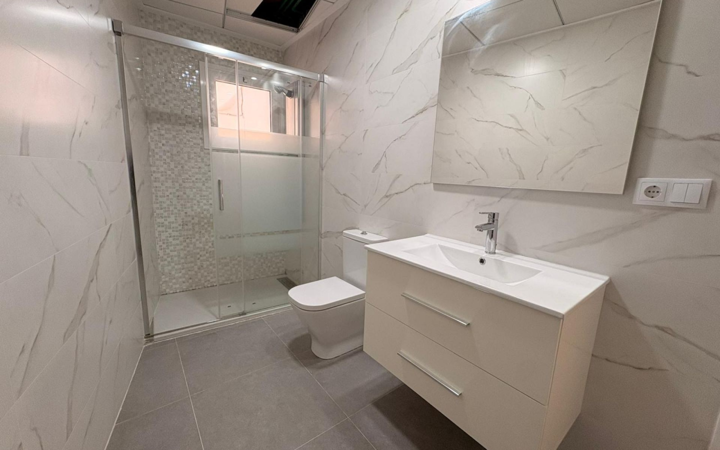 3-bedroom Apartment In Crevillente, Spain (135 M²)