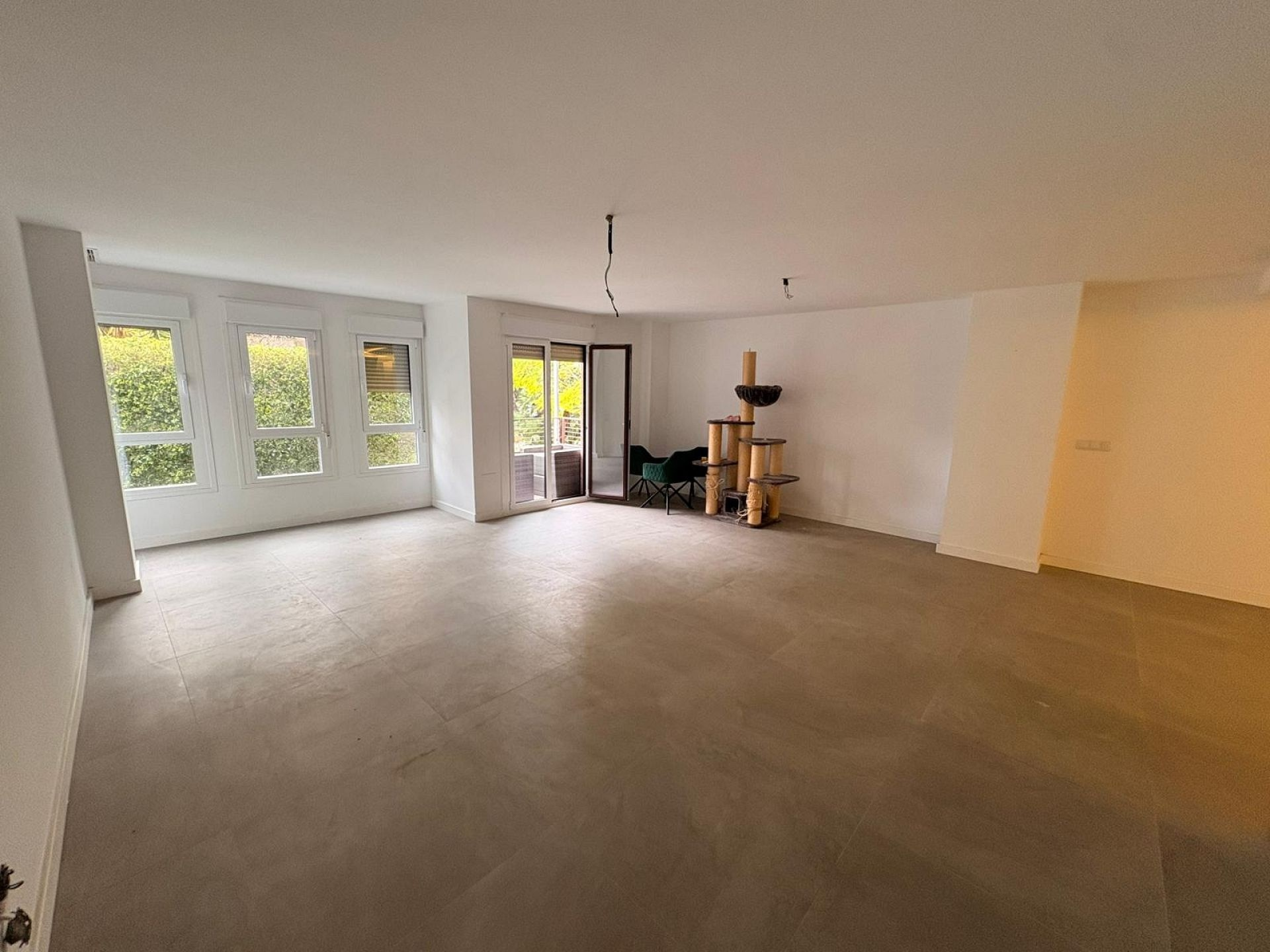 w_whatsapp-image-2026-03-11-at-11.53.49-1–879033 3-bedroom Apartment In Crevillente, Spain (135 M²)