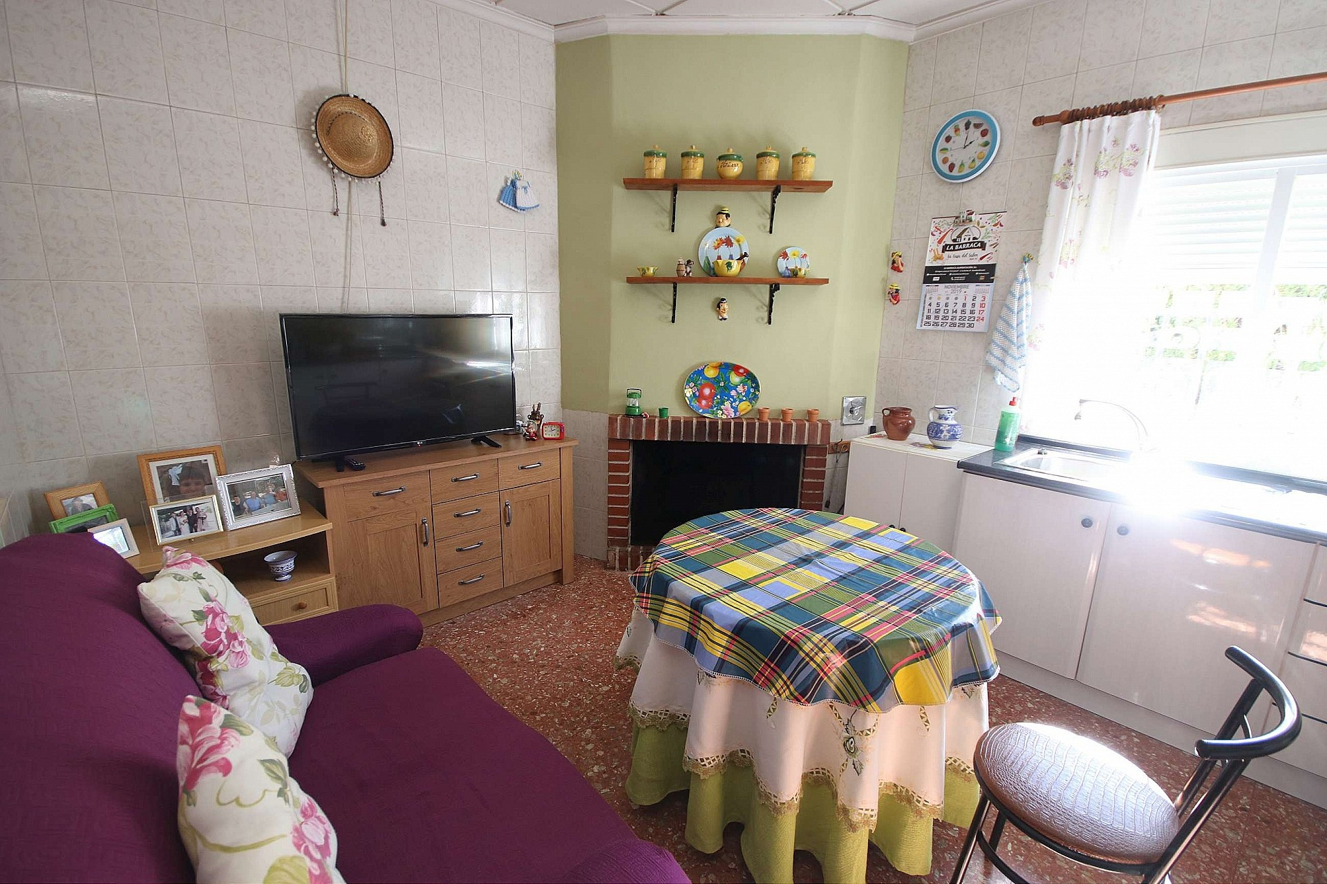 4-bedroom Commercial In Monovar, Spain (675 M²)