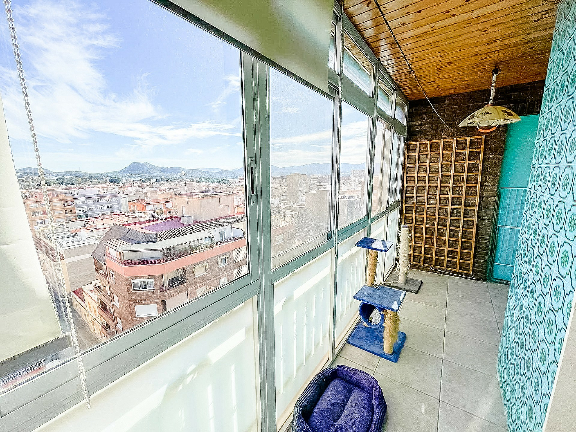 3-bedroom Apartment In Elda, Spain (82 M²)