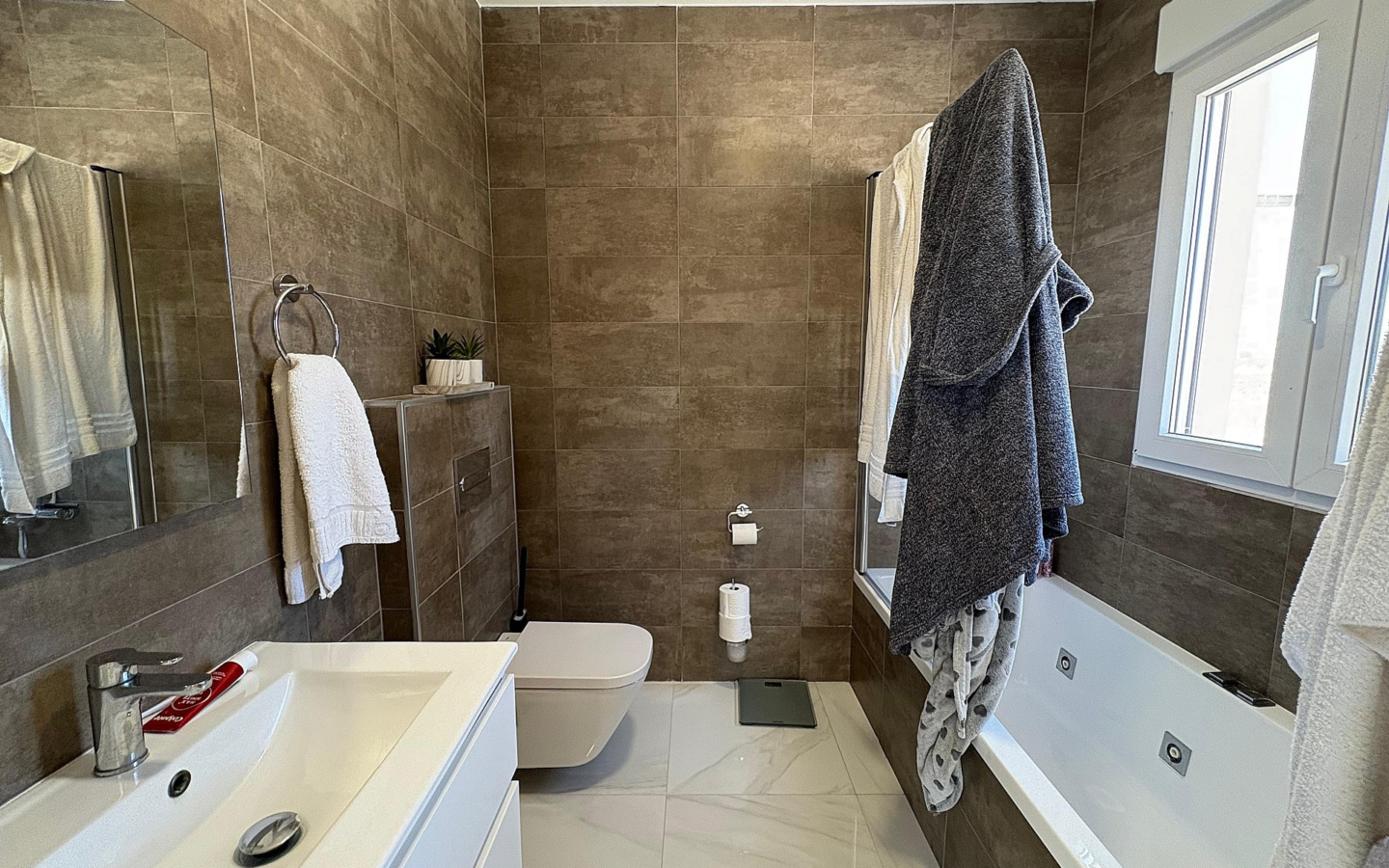 4-bedroom Detached Villa In Pinoso, Spain (195 M²)
