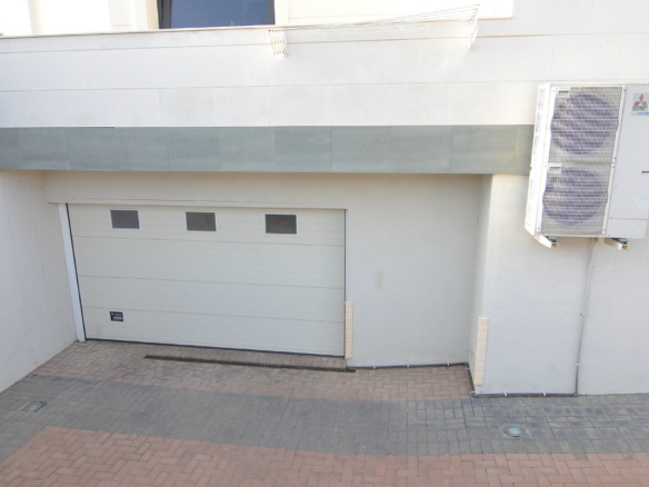 4-bedroom Detached Villa In Villena, Spain (500 M²)