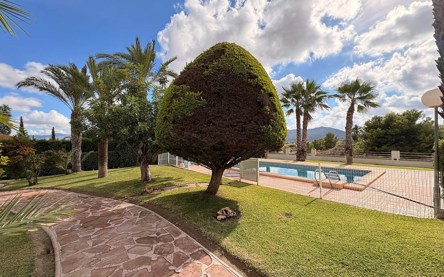 4-bedroom Detached Villa In Monovar, Spain (366 M²)