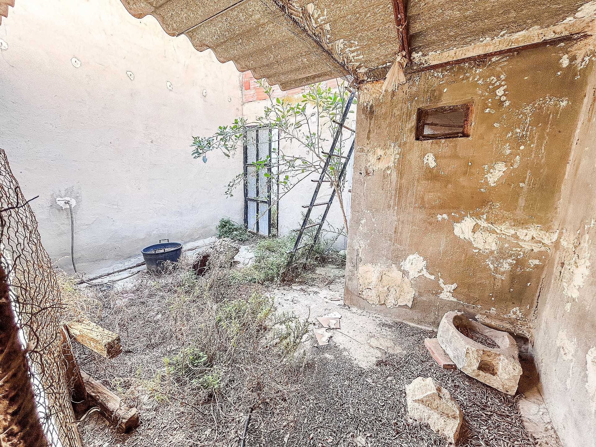 6-bedroom Townhouse In Macisvenda, Spain (353 M²)