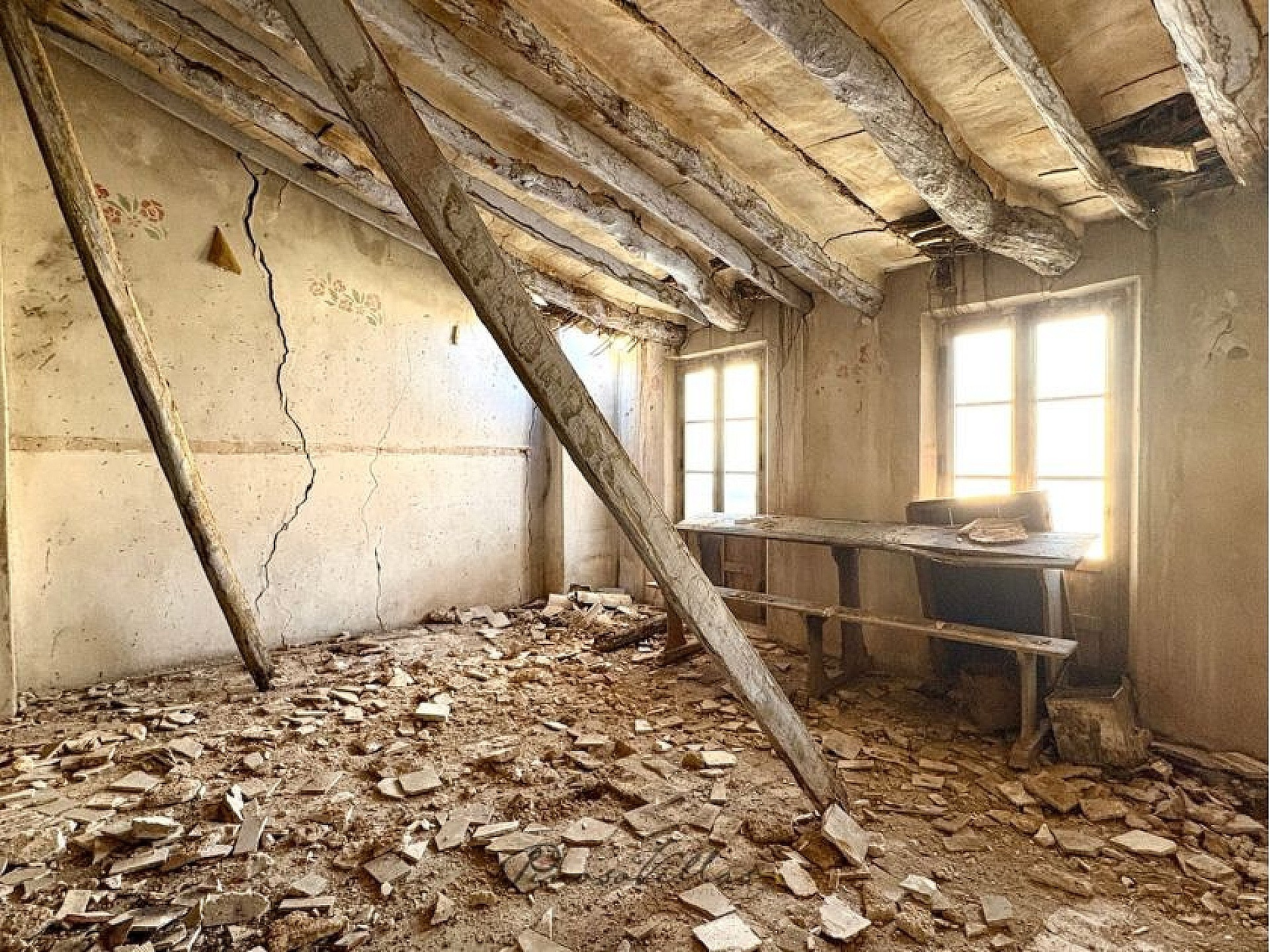 Restoration Project In Pinoso, Spain (314 M²)