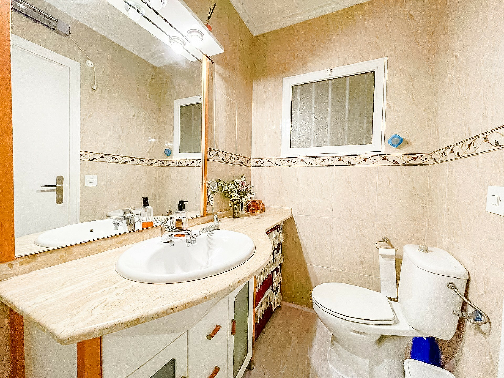 3-bedroom Apartment In Elda, Spain (82 M²)