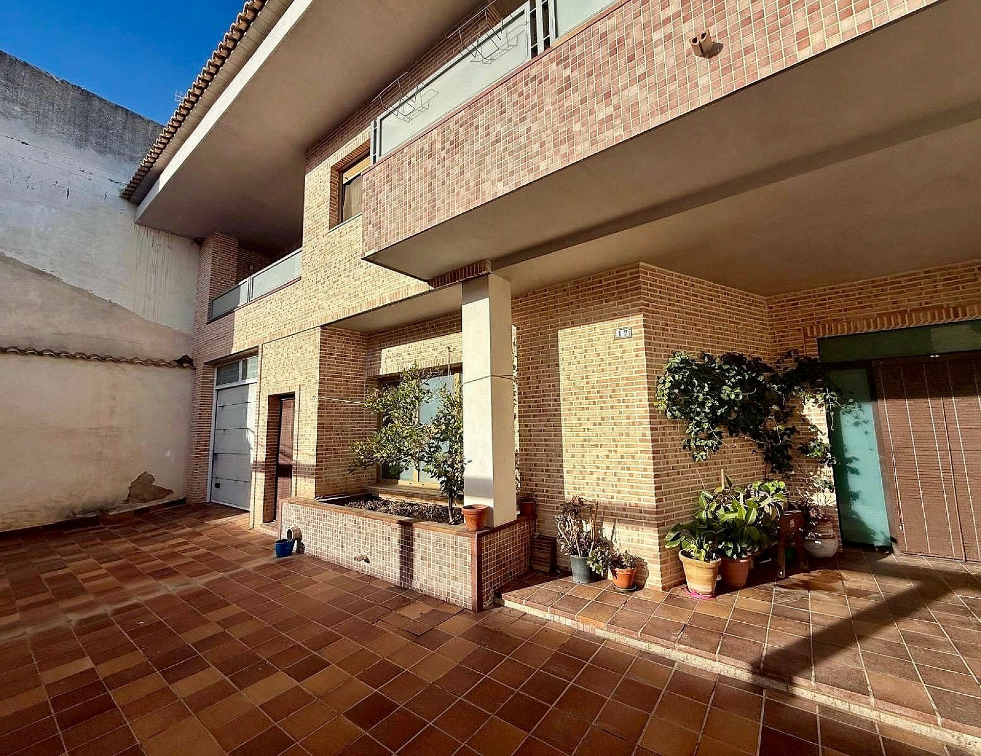 5-bedroom Townhouse In Pinoso, Spain (800 M²)