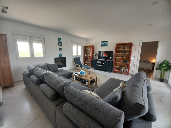 6-bedroom Detached Villa In Pinoso, Spain (313 M²)