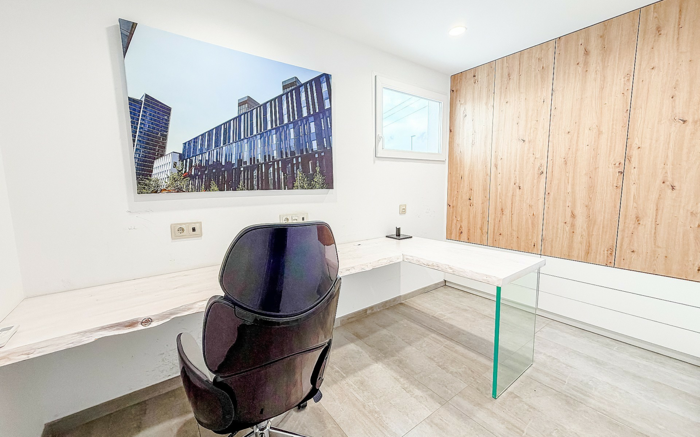 4-bedroom Commercial In Villena, Spain (299 M²)