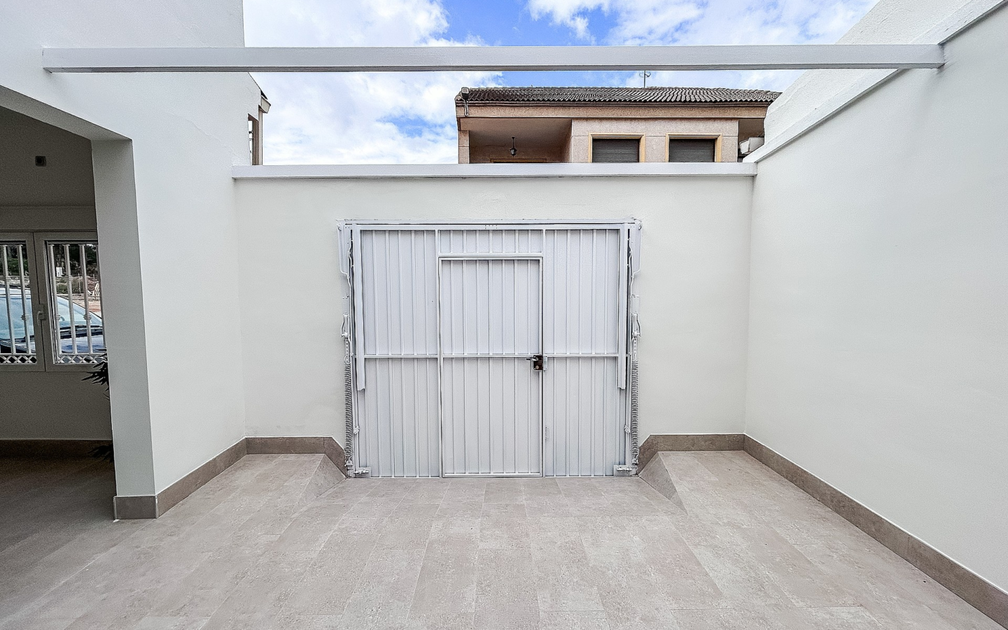 5-bedroom Townhouse In Pinoso, Spain (141 M²)