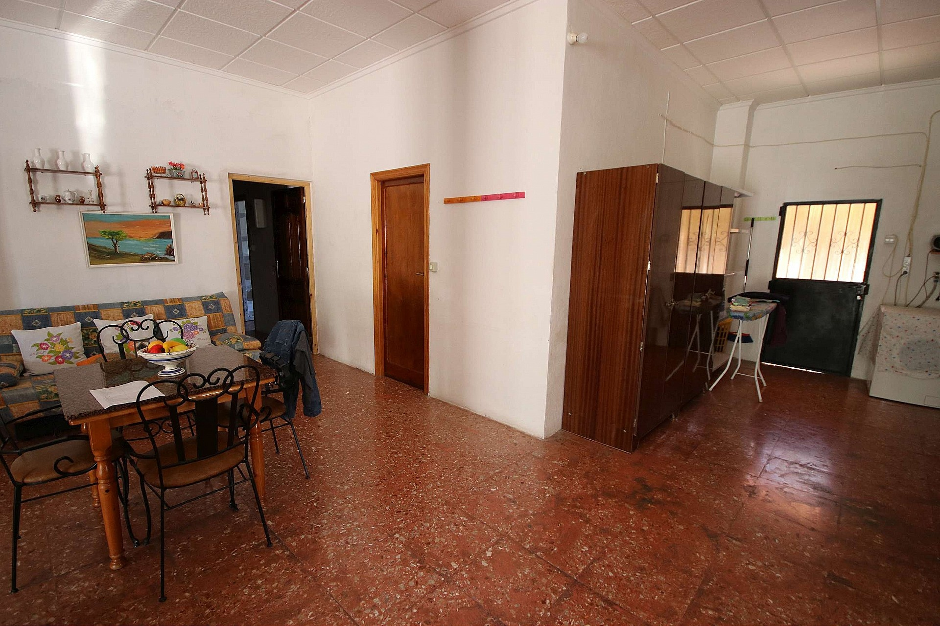 4-bedroom Commercial In Monovar, Spain (675 M²)