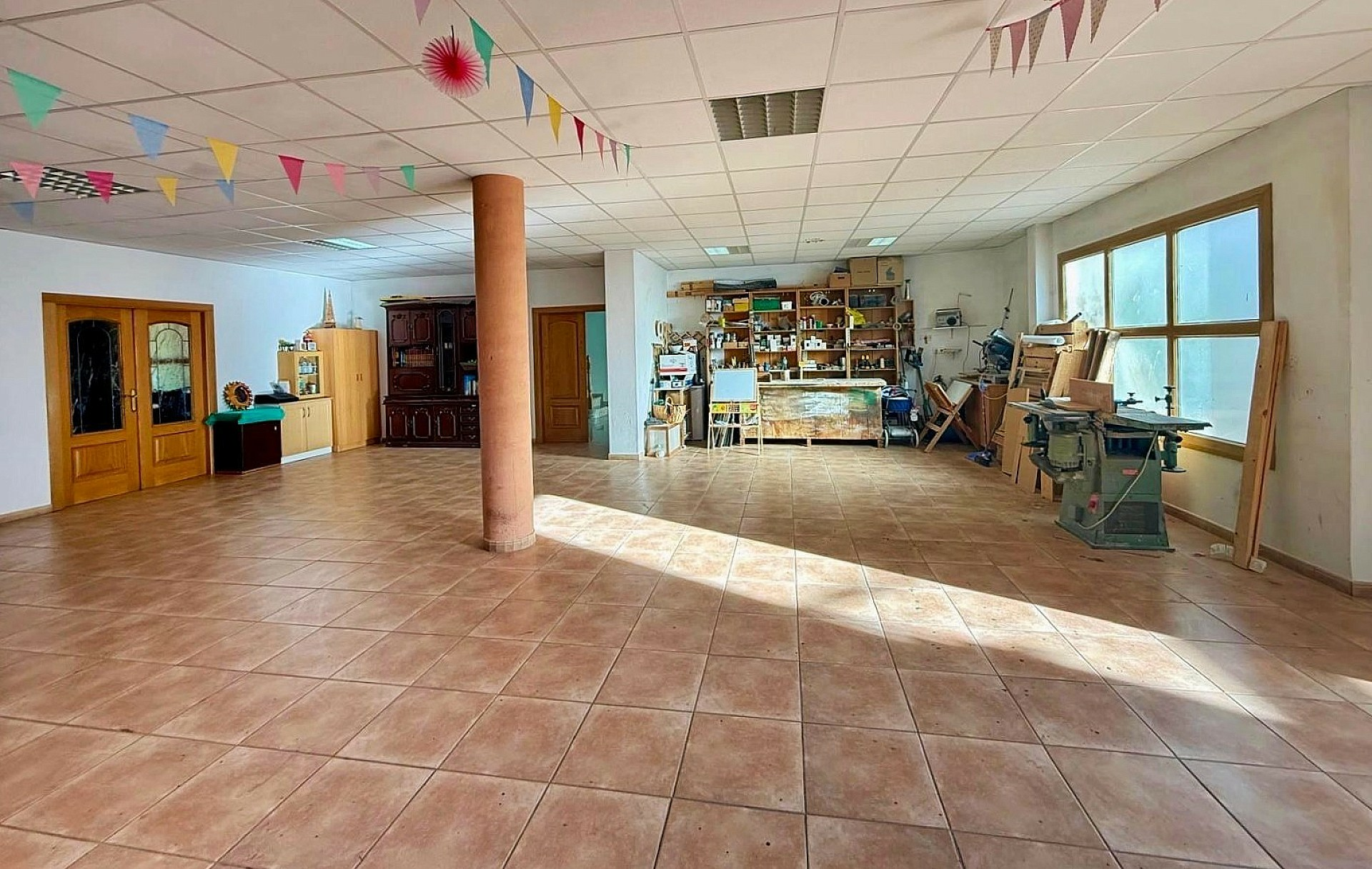 5-bedroom Townhouse In Pinoso, Spain (800 M²)