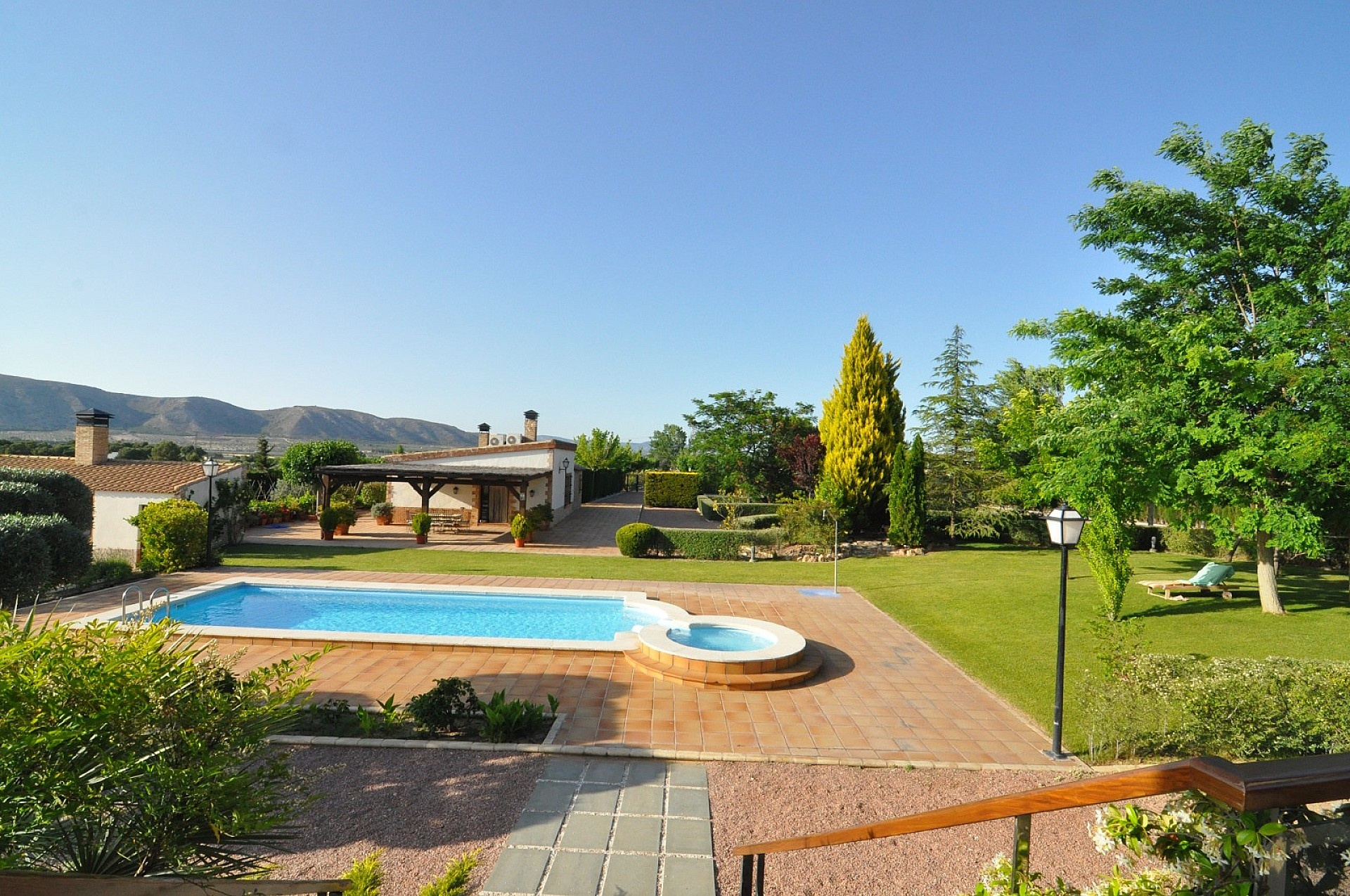4-bedroom Detached Villa In Villena, Spain (500 M²)