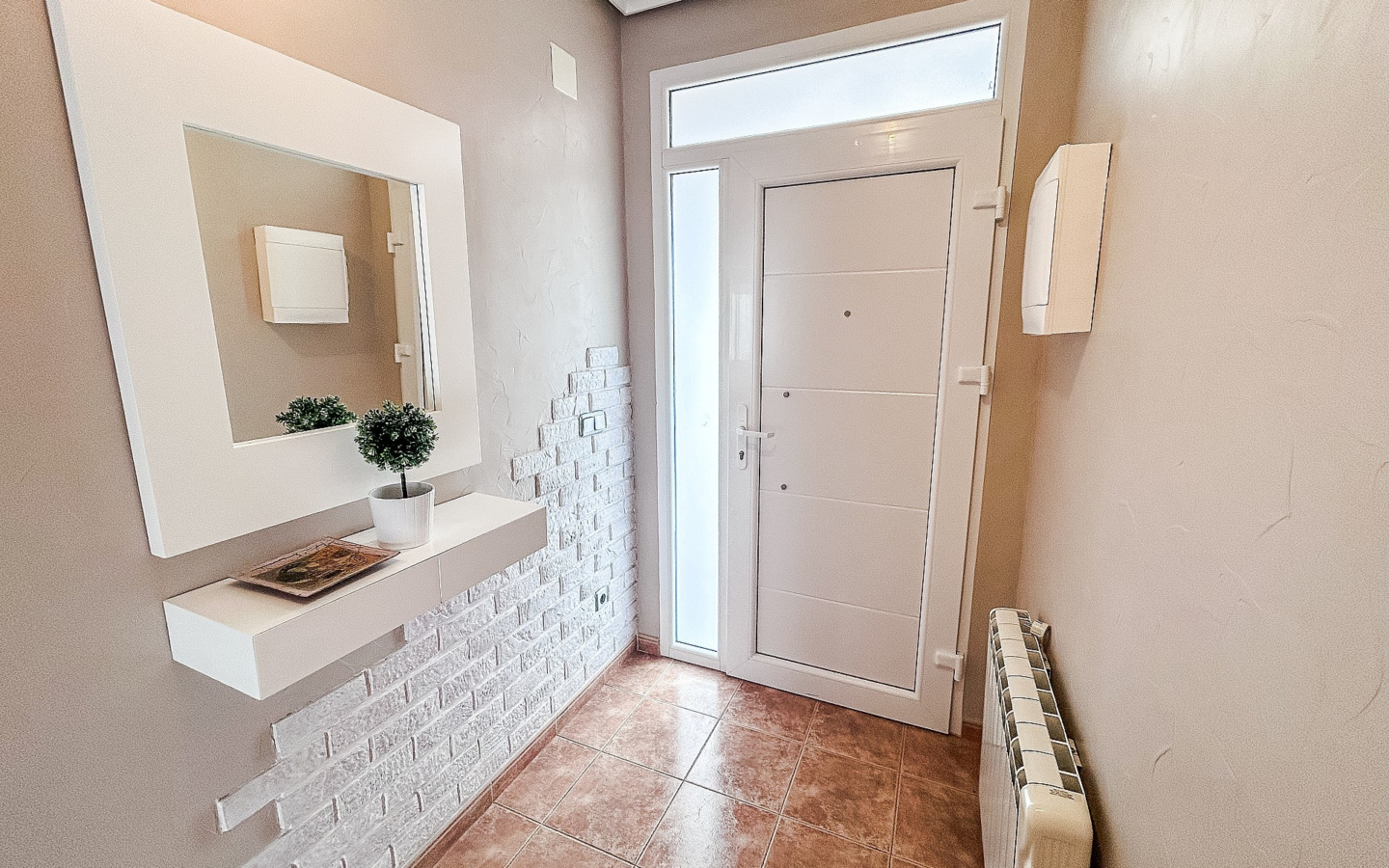 5-bedroom Townhouse In Pinoso, Spain (141 M²)