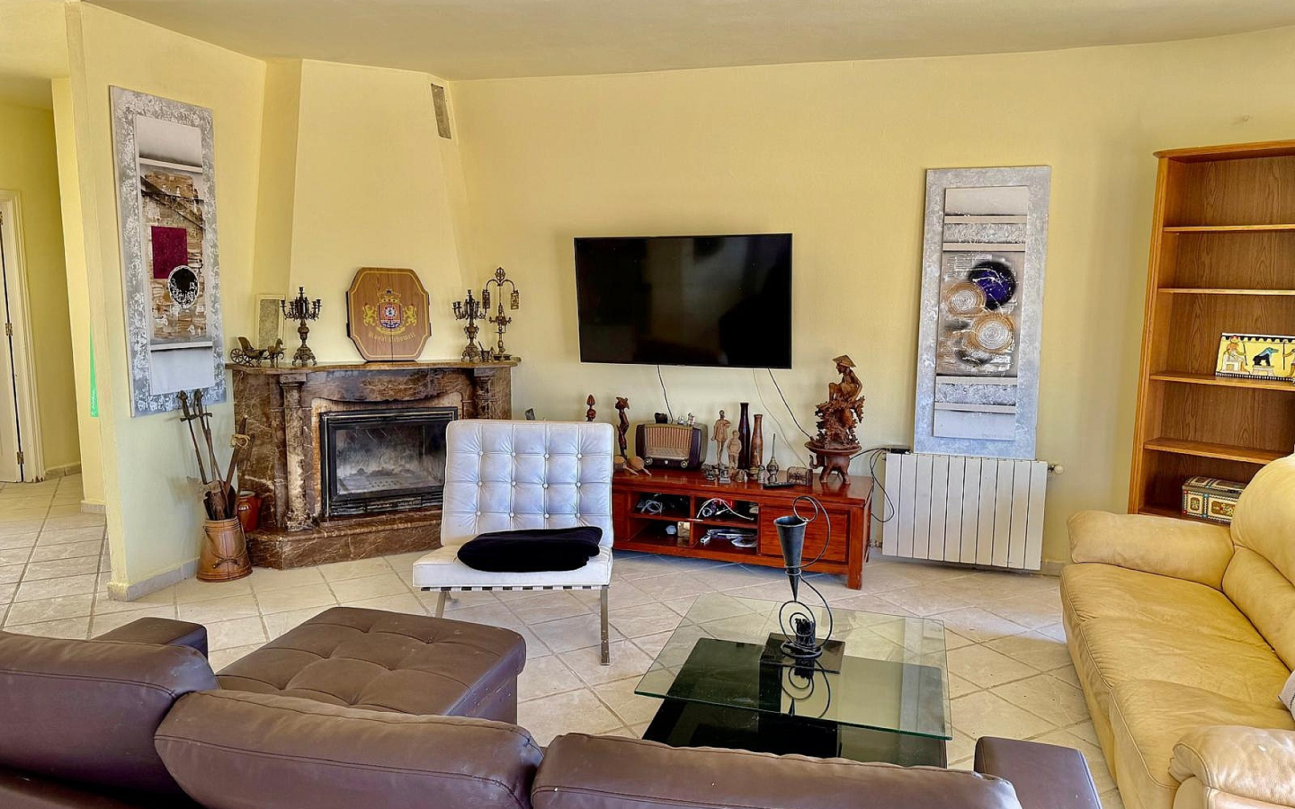 3-bedroom Detached Villa In Onil, Spain (215 M²)