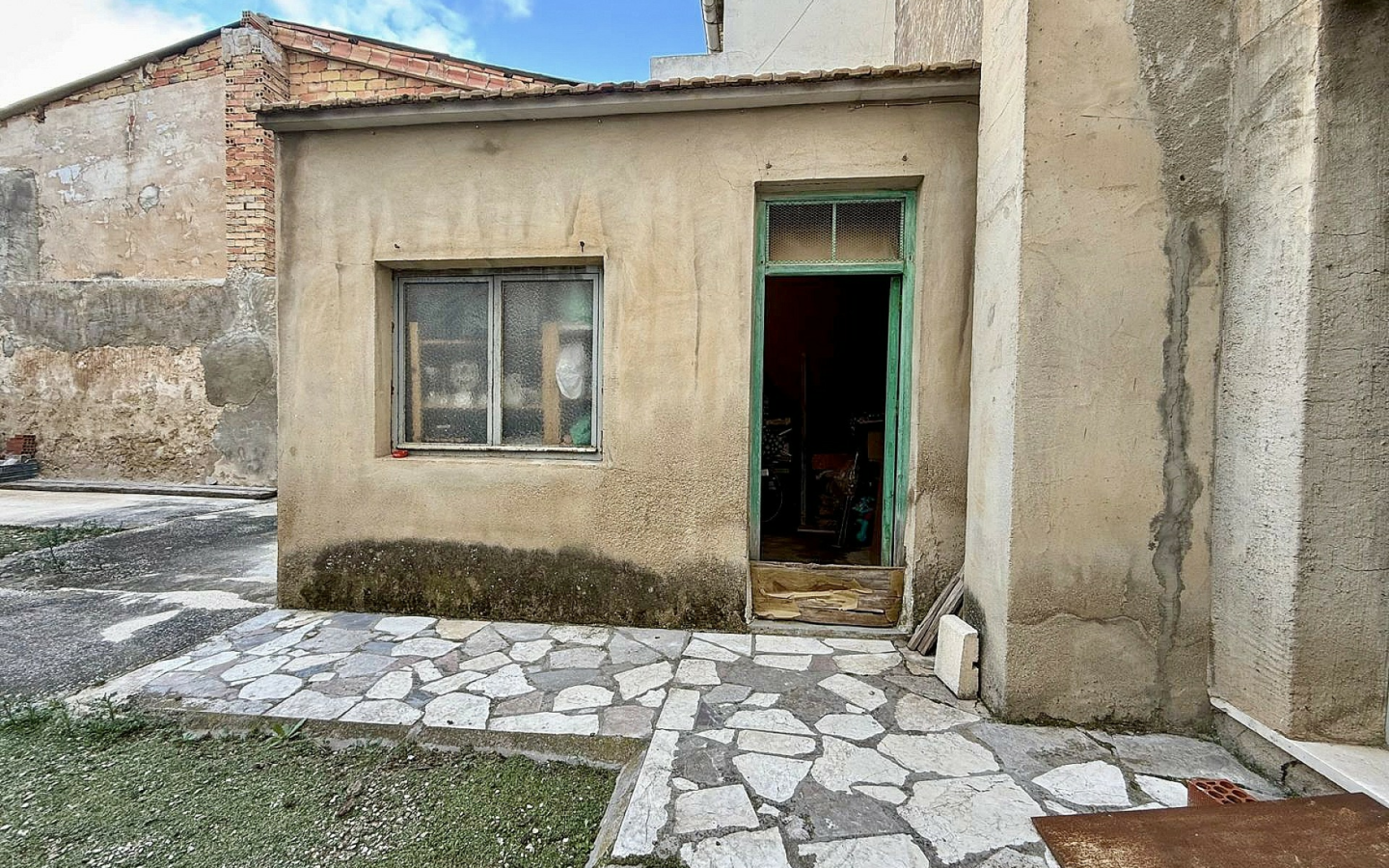 5-bedroom Townhouse In Pinoso, Spain (176 M²)