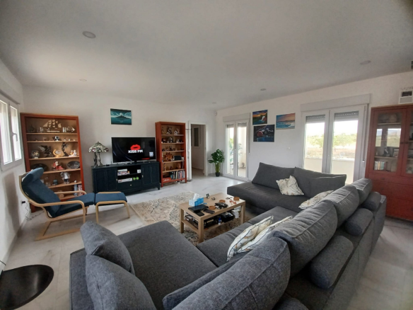 6-bedroom Detached Villa In Pinoso, Spain (313 M²)