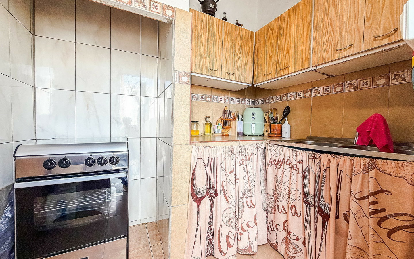 2-bedroom Country House In Elche, Spain (80 M²)