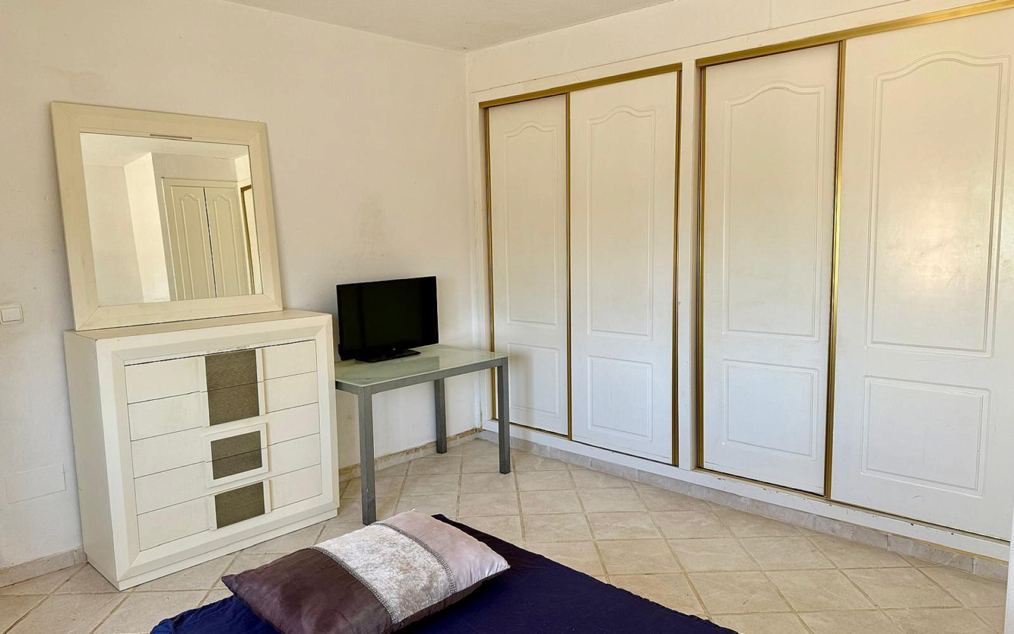 3-bedroom Detached Villa In Onil, Spain (215 M²)