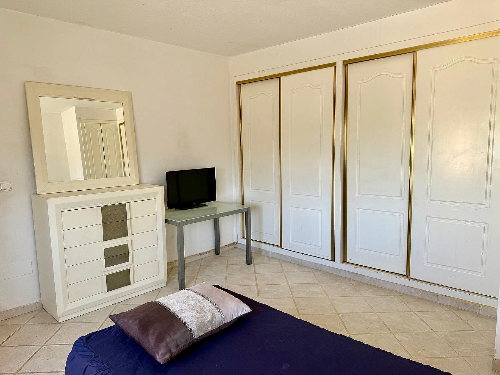 w_z8koqjkqjfeymdrsyc8y-0b4f4c 3-bedroom Detached Villa In Onil, Spain (215 M²)