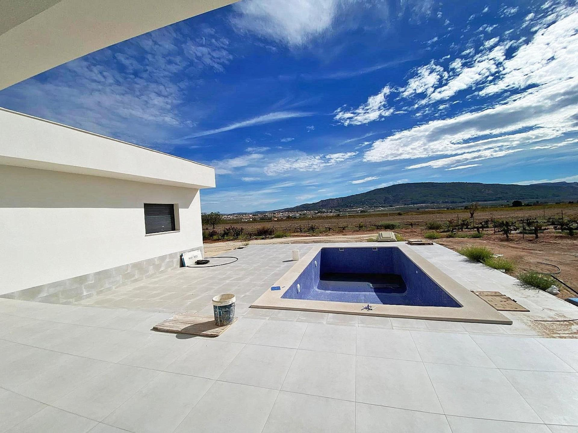 3-bedroom Detached Villa In Pinoso, Spain (160 M²)