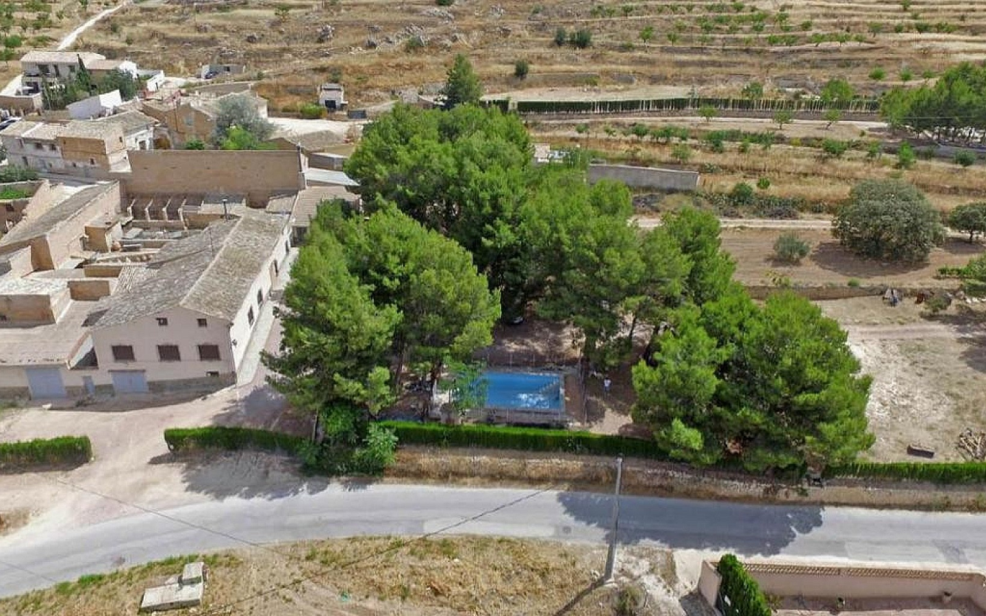 12-bedroom Country House In Pinoso, Spain (600 M²)