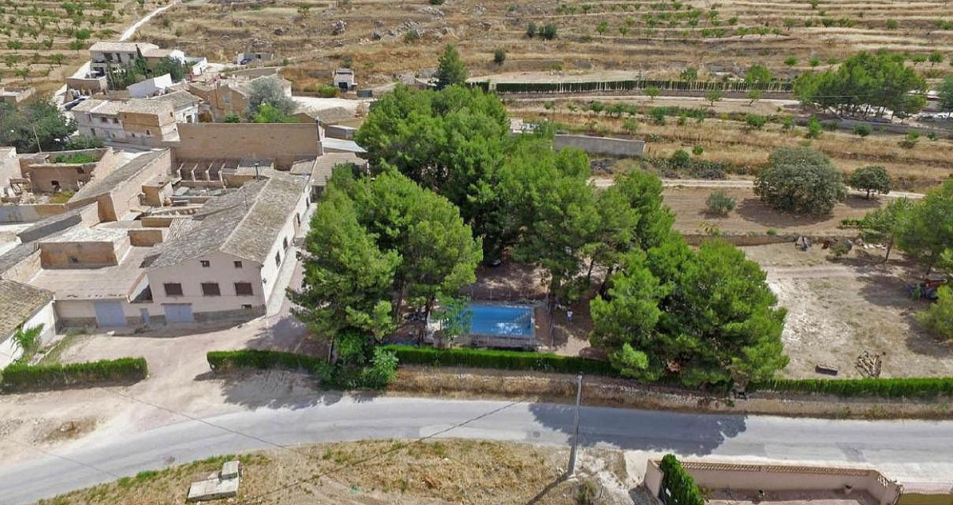 12-bedroom Country House In Pinoso, Spain (600 M²)