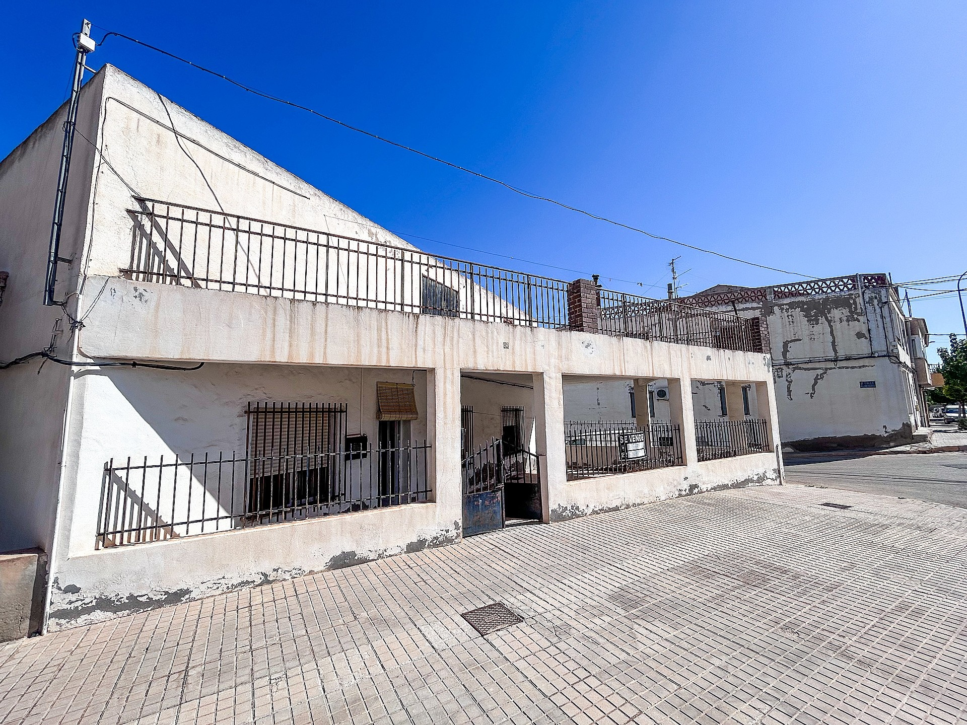 6-bedroom Townhouse In Macisvenda, Spain (353 M²)