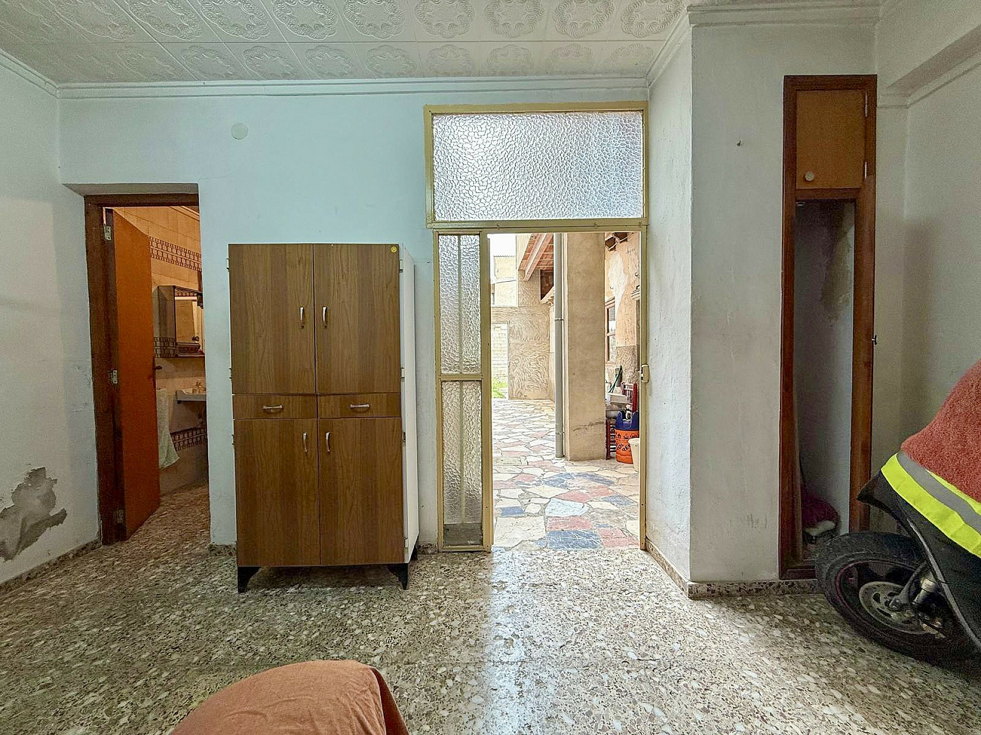 5-bedroom Townhouse In Pinoso, Spain (176 M²)